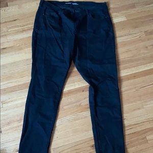 Black mid rise skinny jeans